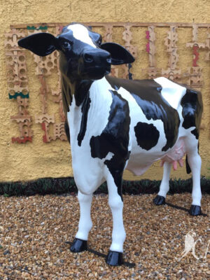 Ref 1303 -Vaca em pé